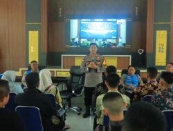 Panitia dan Peserta Seleksi Penerimaan Bintara Brimob Polri 2025 Polres Tulang Bawang Barat Teken Pakta Integritas